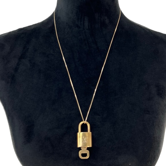 Authentic Louis Vuitton Lock & Key #340 with After Market Venetian Box Chain - Picture 1 of 15